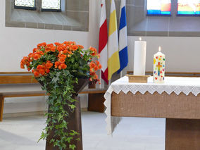 Vorstellung der Kommunionkinder in St. Crescentius ( © Karl-Franz Thiede)
